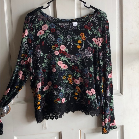 Divided Tops - 🌸Divided Top🌸